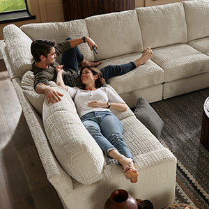 DOVELY SECTIONAL